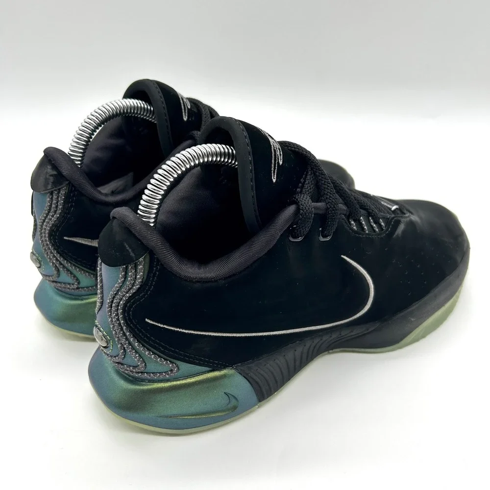 Nike lebron 21